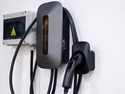 聚力高溫密封膠，用于充電樁生產(chǎn)，有效解決漏電問題